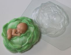 Иллюстрация Пластиковая форма "Малыш в капусте"